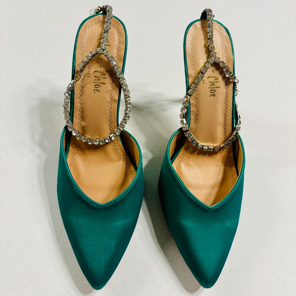 Stunning Emerald Green 4 inch heels!